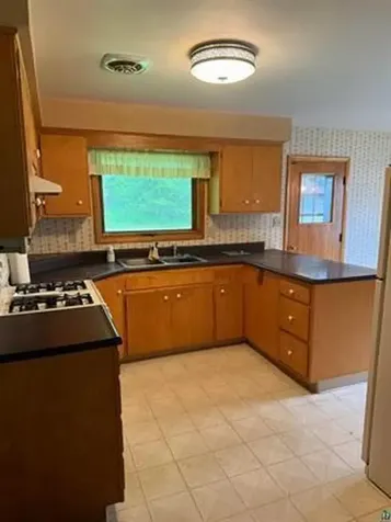 121 W Buffalo Street Duluth MN 55811