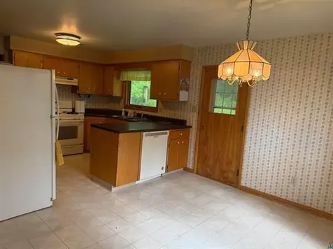 121 W Buffalo Street Duluth MN 55811