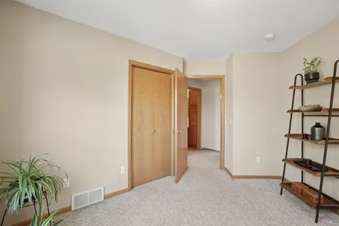 104 Morningside Drive NE Hutchinson MN 55350
