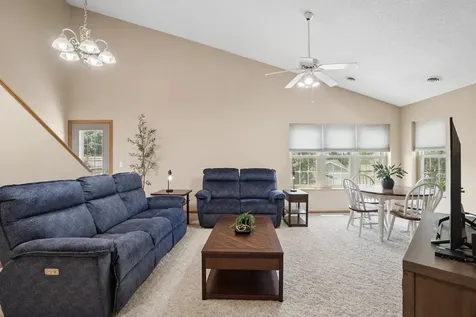 104 Morningside Drive NE Hutchinson MN 55350