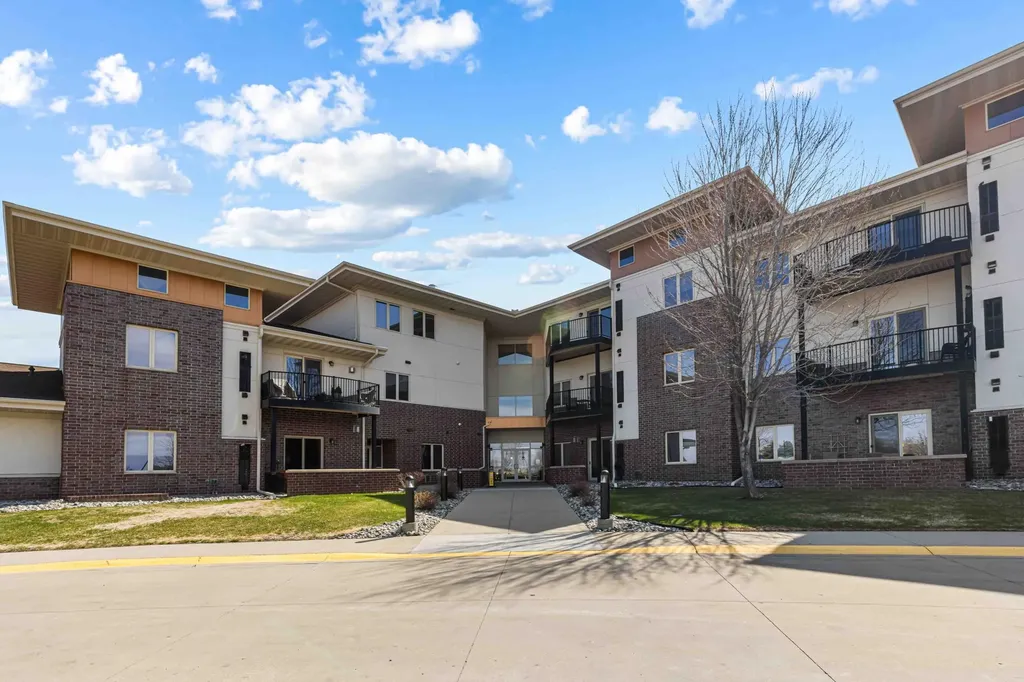 3200 11th Street S Fargo ND 58104