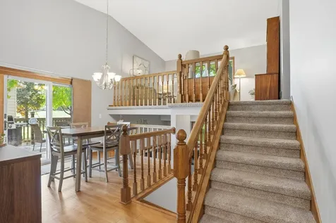 876 Curry Trail Eagan MN 55123