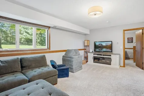 876 Curry Trail Eagan MN 55123