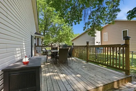 876 Curry Trail Eagan MN 55123