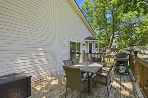 876 Curry Trail Eagan MN 55123