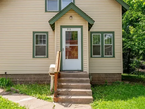 912 Fremont Avenue Saint Paul MN 55106
