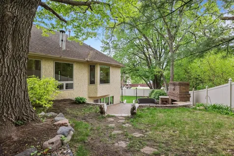 1711 Little Crow Drive South Saint Paul MN 55075