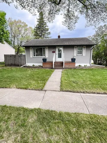 1603 5th Street S Moorhead MN 56560