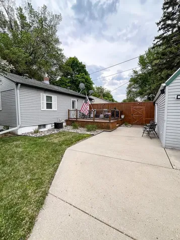 1603 5th Street S Moorhead MN 56560