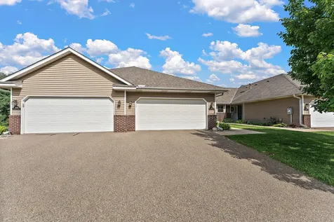 2618 Rosetown Court Roseville MN 55113