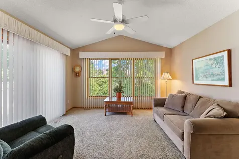 2618 Rosetown Court Roseville MN 55113