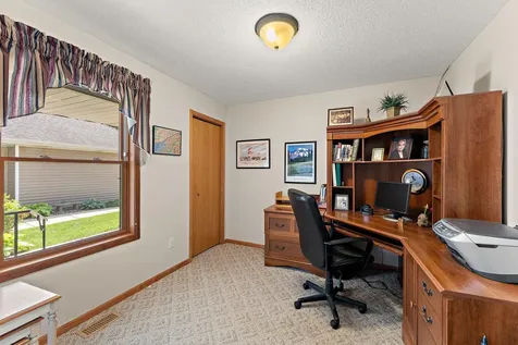 2618 Rosetown Court Roseville MN 55113