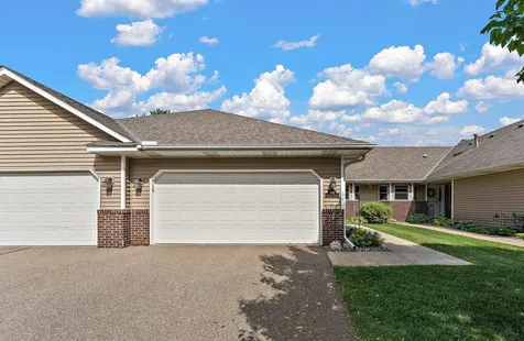 2618 Rosetown Court Roseville MN 55113