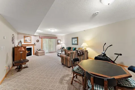 2618 Rosetown Court Roseville MN 55113