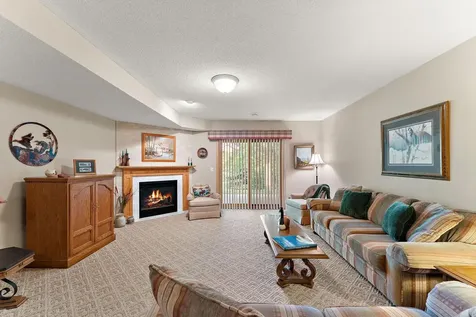 2618 Rosetown Court Roseville MN 55113