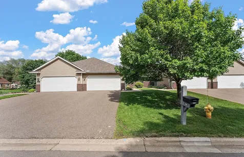 2618 Rosetown Court Roseville MN 55113