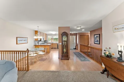 2618 Rosetown Court Roseville MN 55113