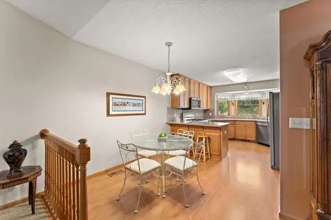 2618 Rosetown Court Roseville MN 55113