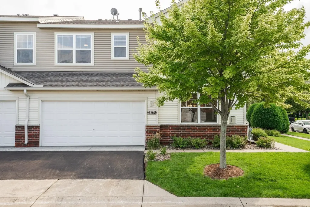 3317 Hazel Trail Woodbury MN 55129