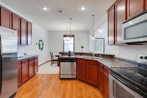 3317 Hazel Trail Woodbury MN 55129