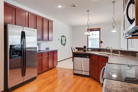 3317 Hazel Trail Woodbury MN 55129