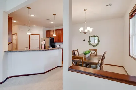 3317 Hazel Trail Woodbury MN 55129