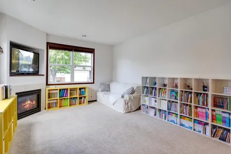 3317 Hazel Trail Woodbury MN 55129