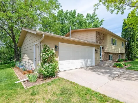 112316 Baxter Court Chaska MN 55318