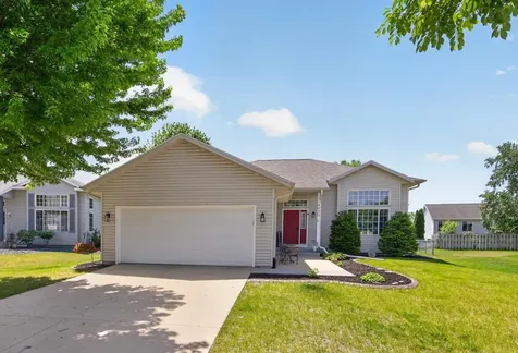 4820 Savannah Drive NW Rochester MN 55901