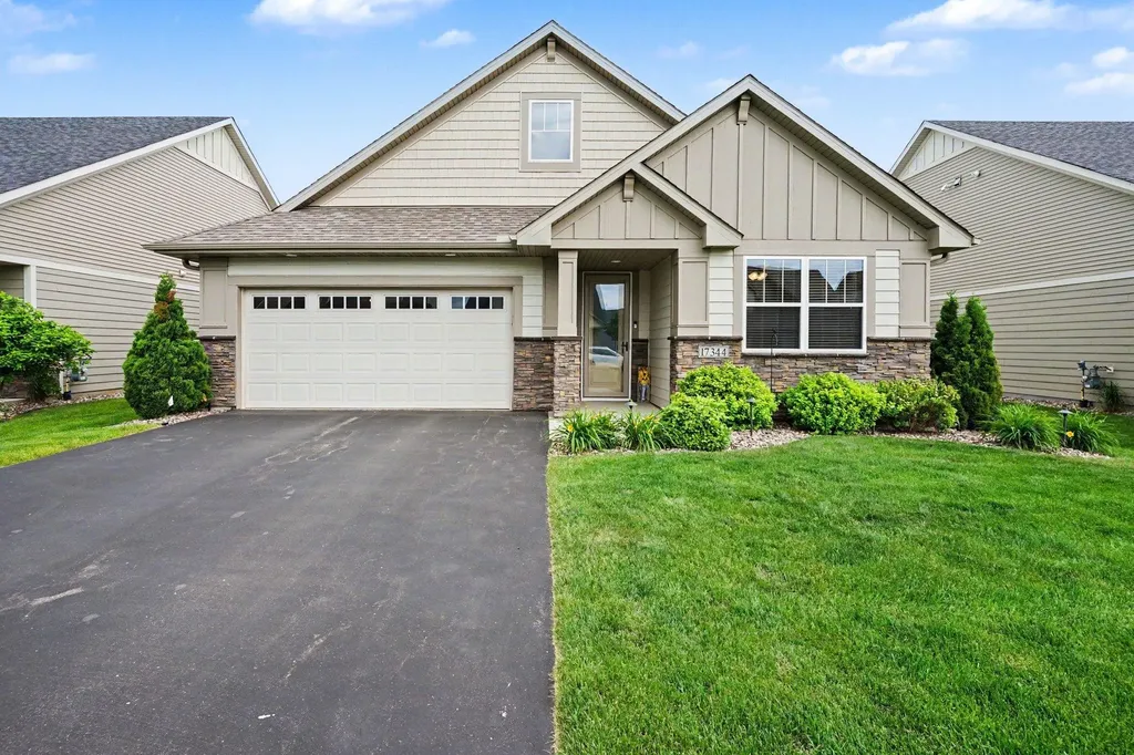17344 Elkwood Avenue Lakeville MN 55044