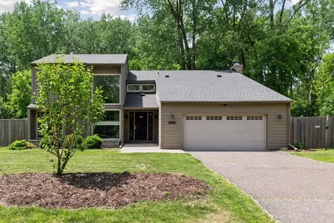 13124 April Lane Minnetonka MN 55305