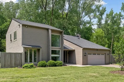 13124 April Lane Minnetonka MN 55305