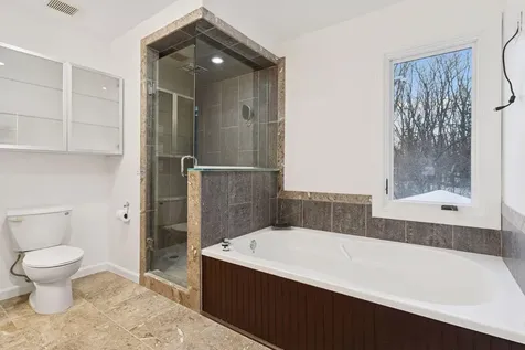 13124 April Lane Minnetonka MN 55305
