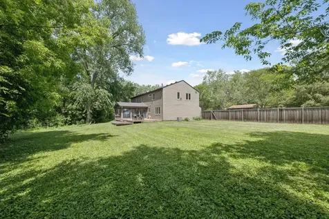 13124 April Lane Minnetonka MN 55305