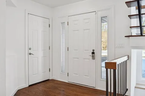 13124 April Lane Minnetonka MN 55305