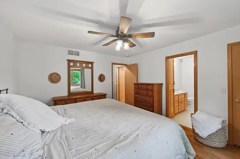 27421 Quinlan Avenue Lindstrom MN 55045