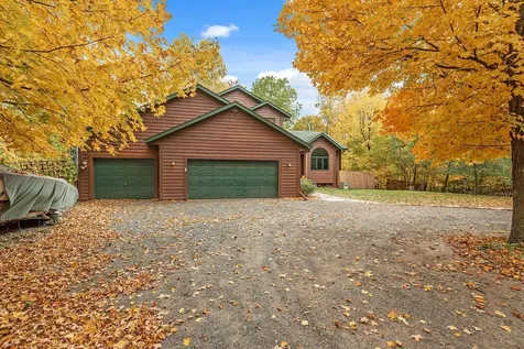 27421 Quinlan Avenue Lindstrom MN 55045