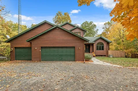 27421 Quinlan Avenue Lindstrom MN 55045