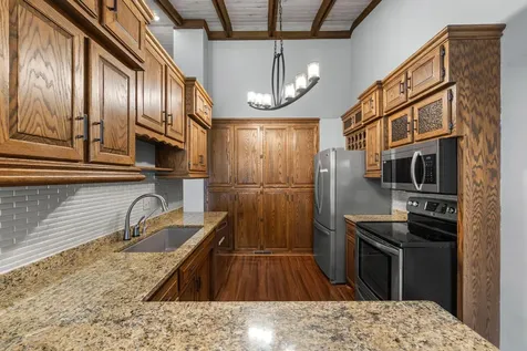 9708 Mill Creek Drive Eden Prairie MN 55347