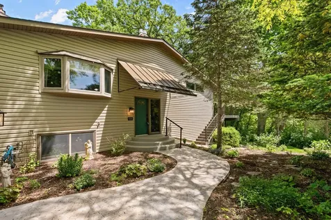 9708 Mill Creek Drive Eden Prairie MN 55347