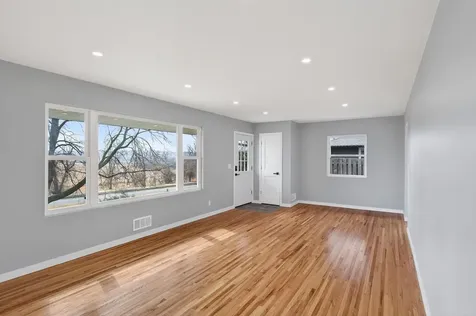 8912 Tretbaugh Drive Bloomington MN 55431