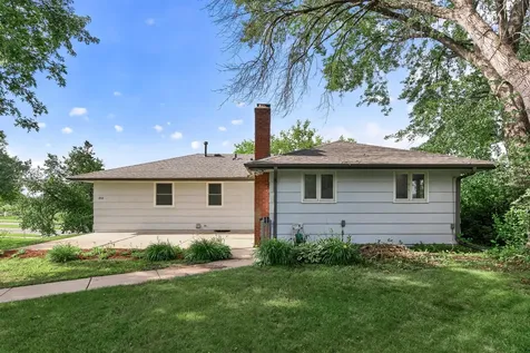 8912 Tretbaugh Drive Bloomington MN 55431