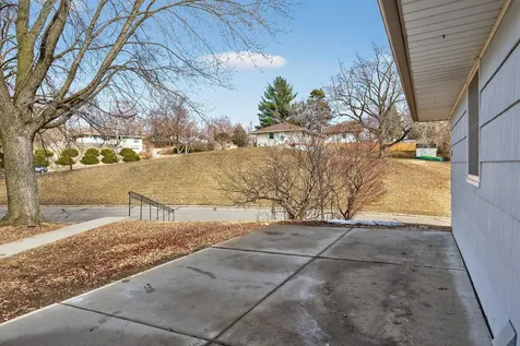 8912 Tretbaugh Drive Bloomington MN 55431
