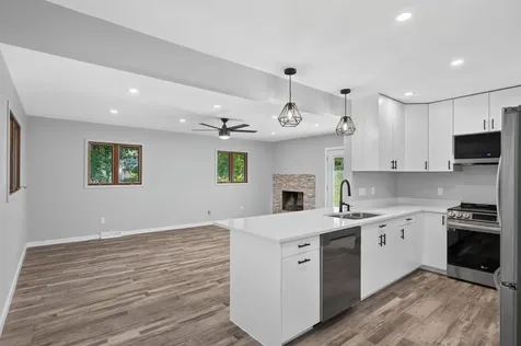 8912 Tretbaugh Drive Bloomington MN 55431