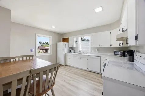 333 3rd Avenue E Hunter ND 58048