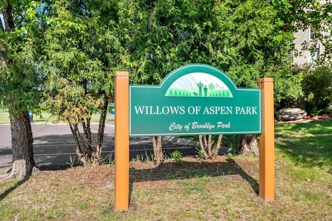 9800 Evergreen Avenue N Brooklyn Park MN 55443