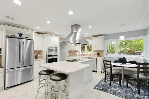 18150 Honeysuckle Lane Wayzata MN 55391