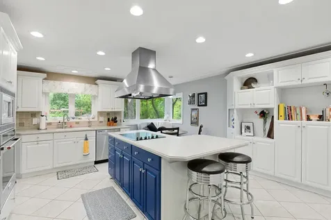 18150 Honeysuckle Lane Wayzata MN 55391