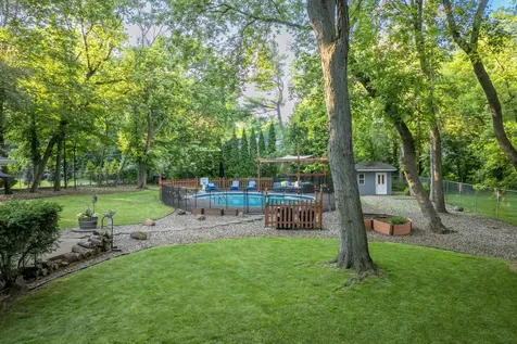 18150 Honeysuckle Lane Wayzata MN 55391