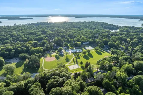18150 Honeysuckle Lane Wayzata MN 55391